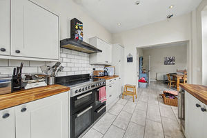 Chatsworth Road